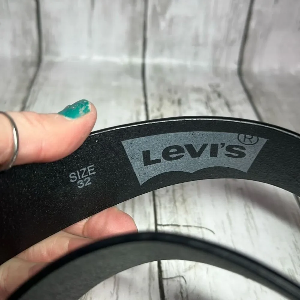 Levis levi men